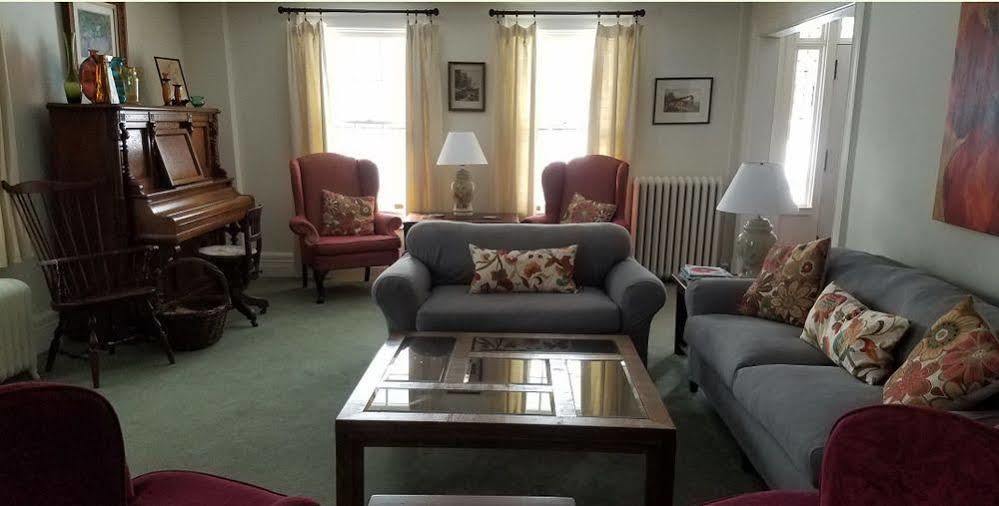 Windflower Inn Great Barrington Extérieur photo