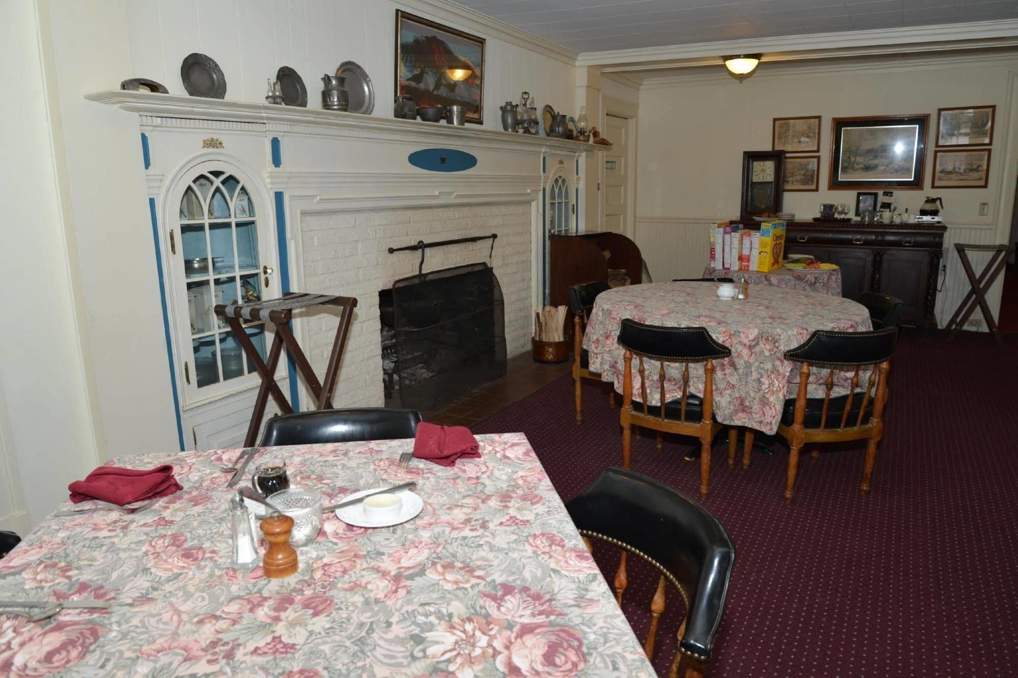 Windflower Inn Great Barrington Extérieur photo