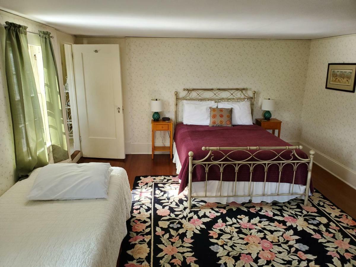 Windflower Inn Great Barrington Extérieur photo